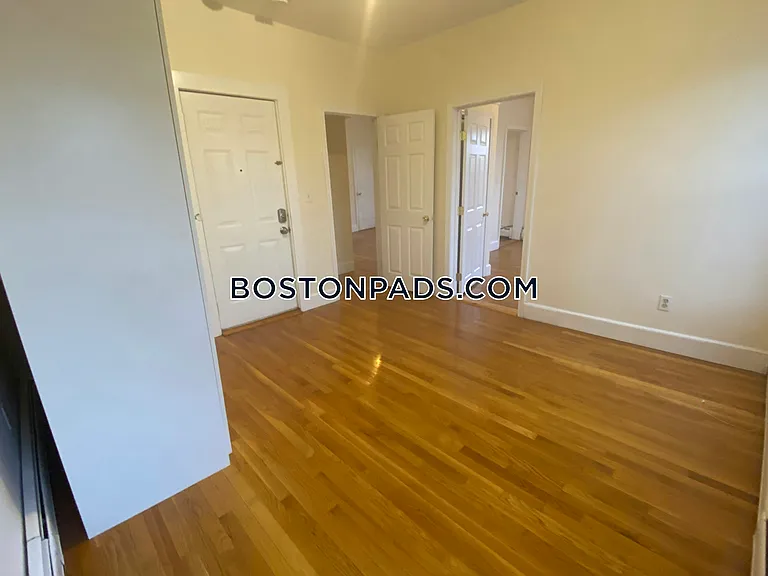 38 Bond St #3 — Photo 18