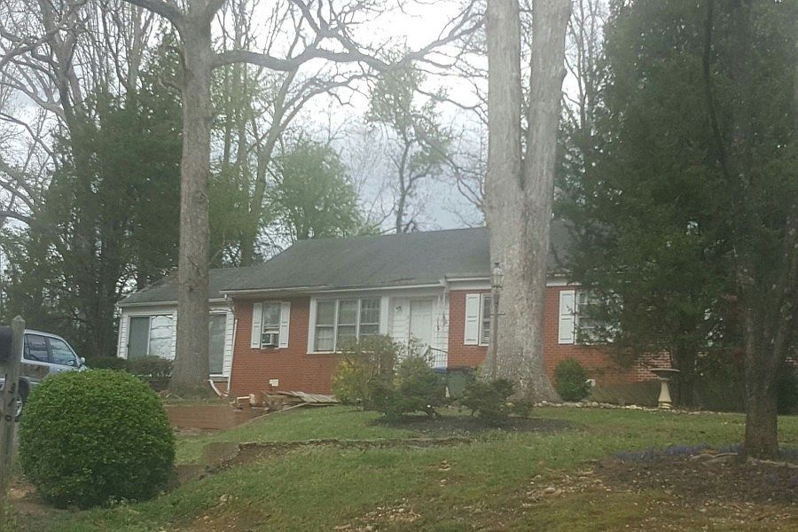 1st image of 3111 Fellsway Cir