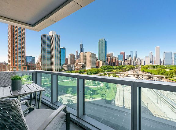 2nd image of 1211 S Prairie Ave APT 805