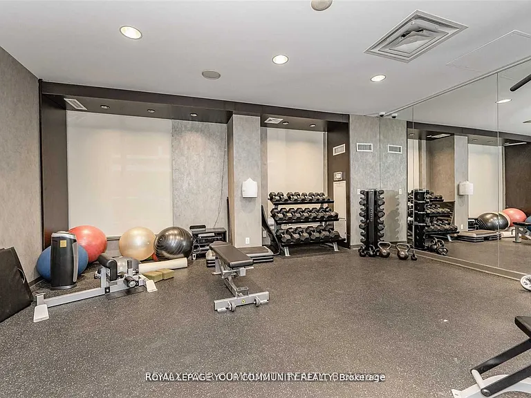 76 Shuter St #1307 — Photo 24