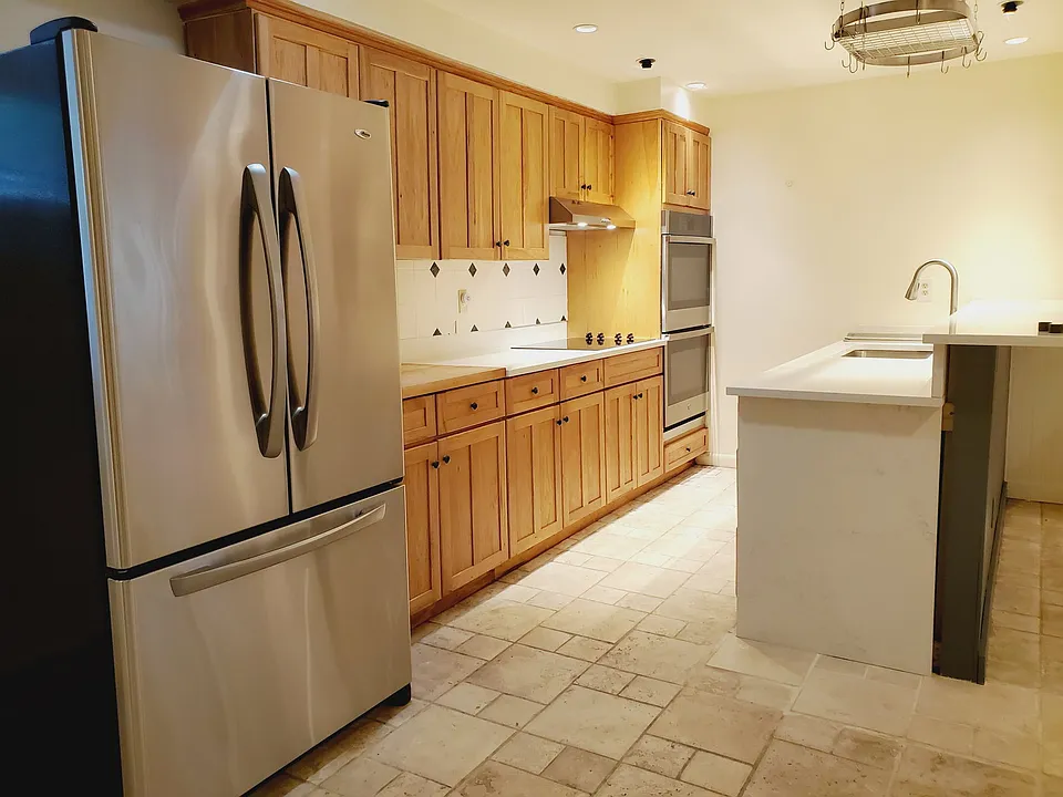 115 Eden Rd #1