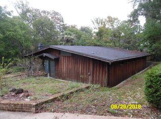 347 Evangeline Dr, Elm Grove, LA 71051