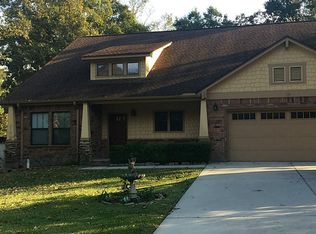 29 Greentree Ln, Conroe, TX 77304