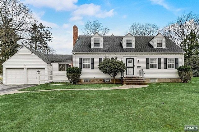 19 Marcotte Ln, Bergenfield, NJ 07621 | Zillow