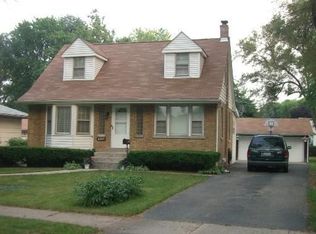 2047 Craig Dr, Des Plaines, IL 60018