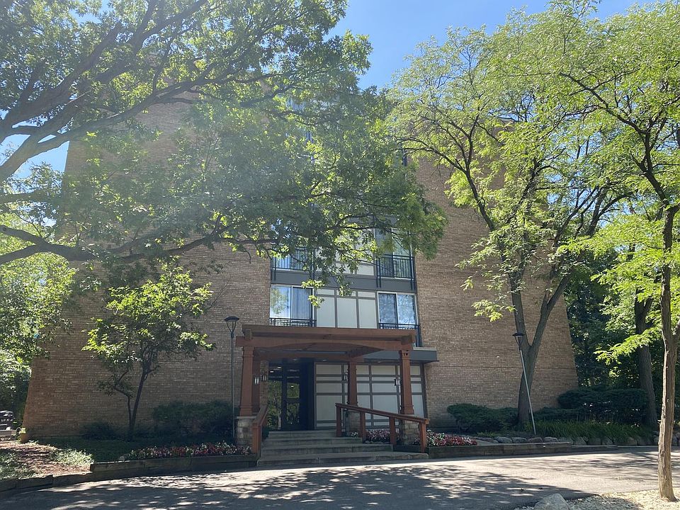 1st image of 5820 Oakwood Dr Unit 3L