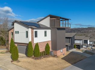 28 S Paddock Loop, Fayetteville, AR 72701