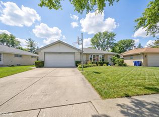 1530 Miami Ln, Des Plaines, IL 60018