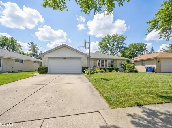 1530 Miami Ln, Des Plaines, IL 60018