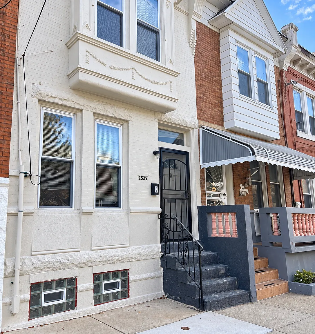 4 bed, 1.5 bath, 1500 sqft, $1,850 — Photo 1