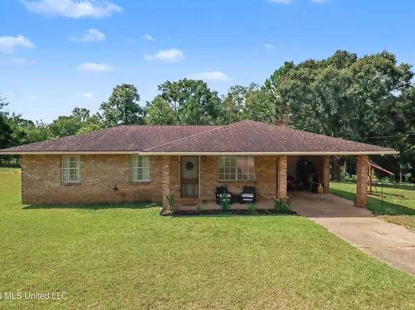 1304 Sampson Rd, Lucedale, MS 39452