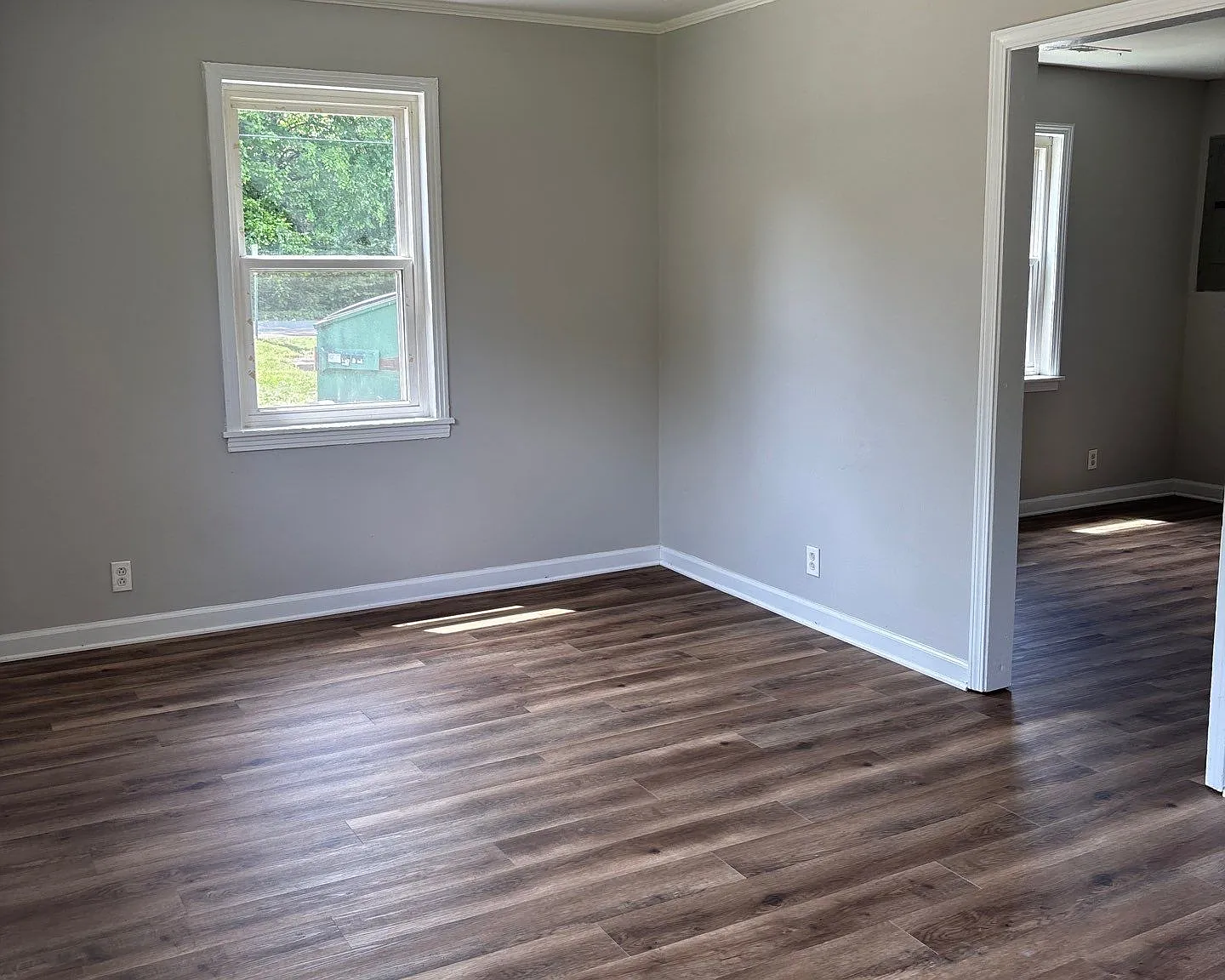920 N Monroe Ave — Photo 4