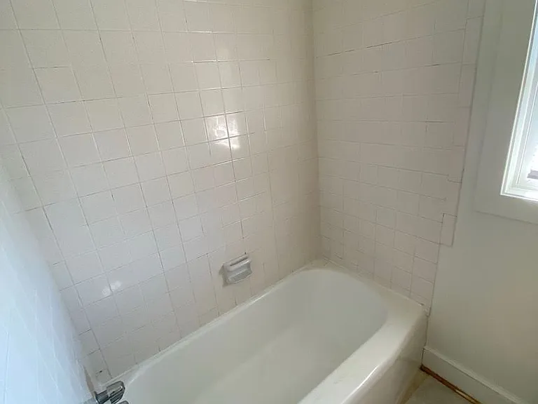 804 Saint James Cir — Photo 14