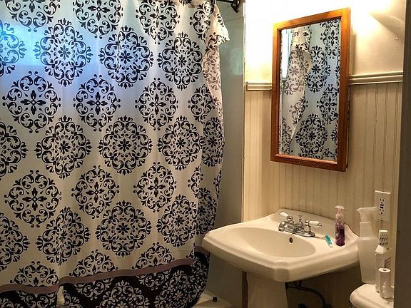 2nd image of 5211 Poplar Blvd