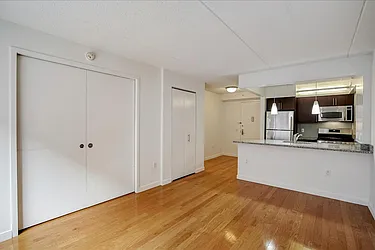 Rented by R New York