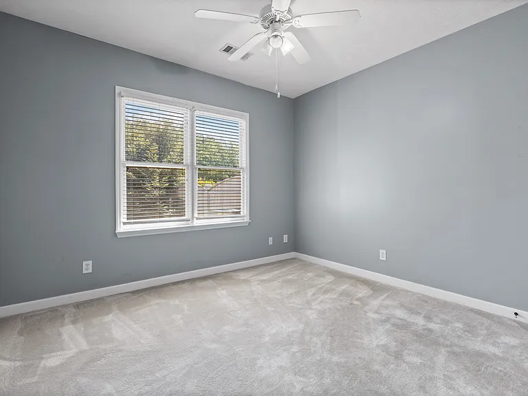 1623 Wellington St — Photo 11