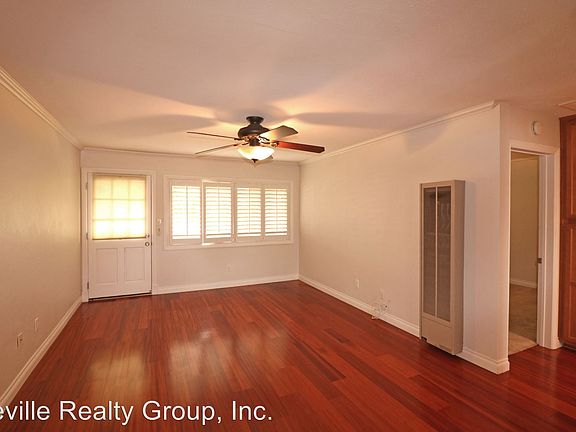 5th image of 4013 1/2 Illinois St