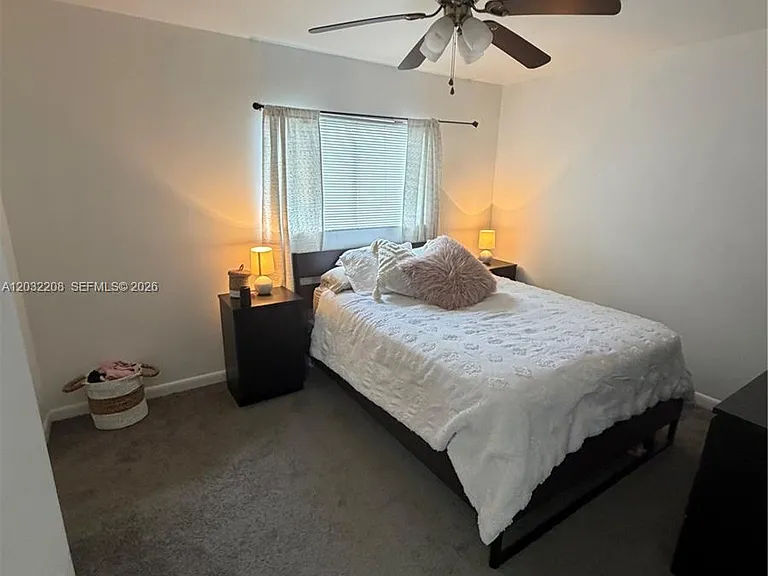 9495 Palm Cir N #9495 — Photo 11
