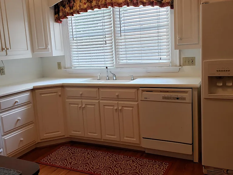 1149 Canton St #C — Photo 18