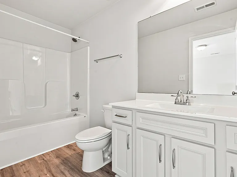 120 Sherwin Ave — Photo 15