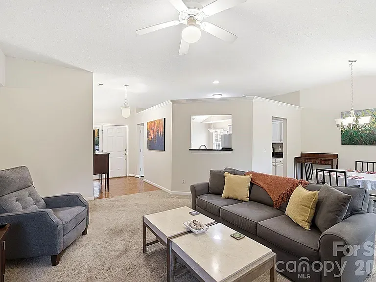 3 bed, 1500 sqft, $1,995 — Photo 4