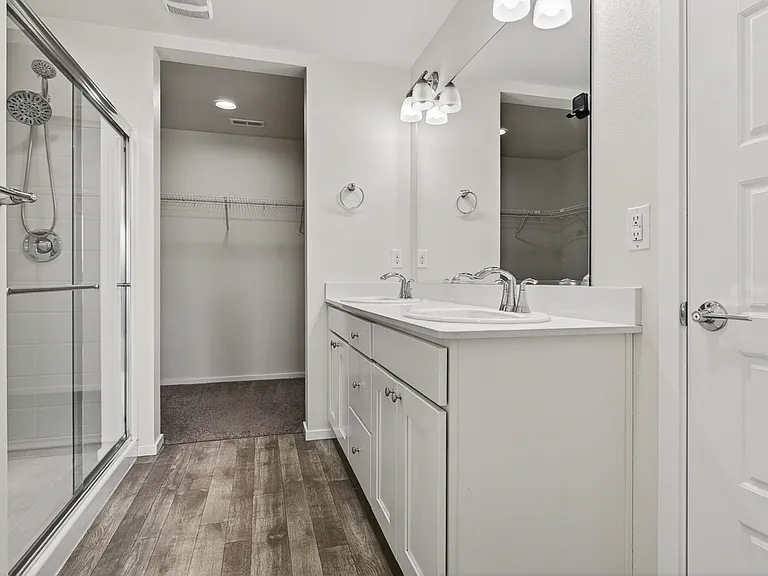 1007 N Viewmont Rd — Photo 13