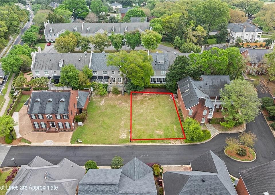 1st image of 104 Fielding Pl #3