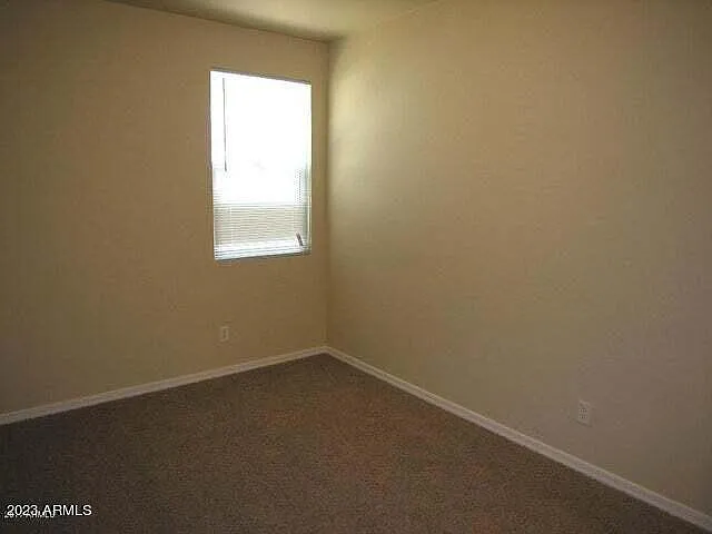 609 E Pearce Rd — Photo 10