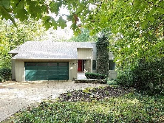 1st image of 6 Bedale Cir