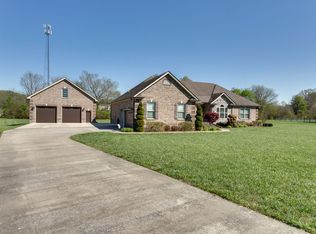 381 Roberts Creek Cir, Manchester, TN 37355