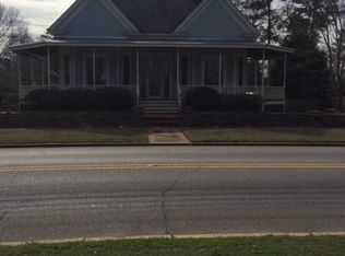 451 W 3rd St, Luverne, AL 36049