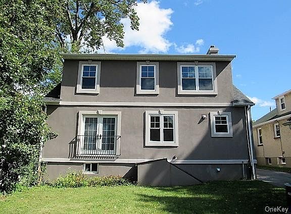 5th image of 62 Smith Ave