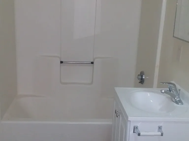 2619 James St #10 — Photo 3