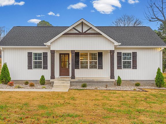 3rd image of 205 Maple St