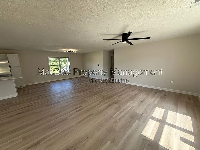 12469 Paige Rd — Photo 3