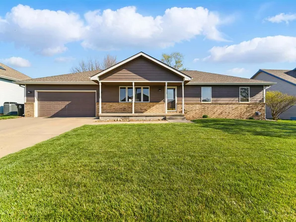 2121 Pheasant Ln, Salina, KS 67401