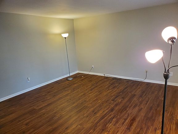 5th image of 530 Laguna Dr