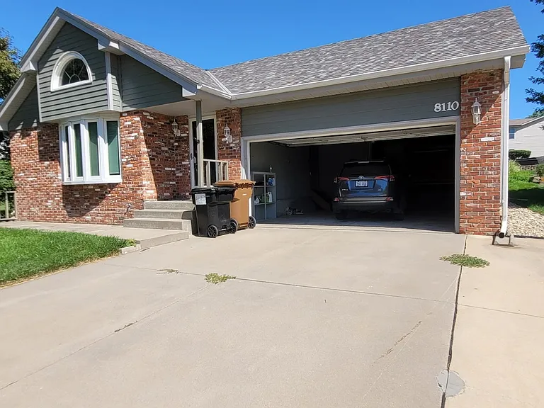 8110 Lowell Ave — Photo 2