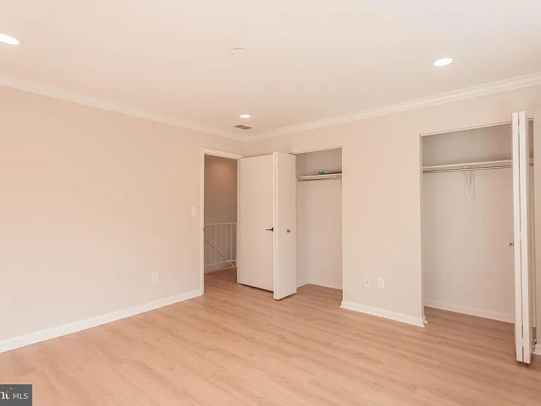 22 Stone Manor Ct #22 — Photo 24