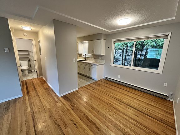 4th image of 1400 NE 118th Ave APT 2