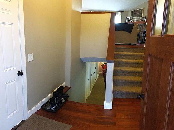 3rd image of 2601 20th St NW