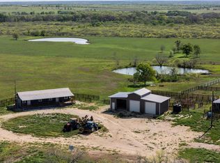 62 County Road 448, Waelder, TX 78959