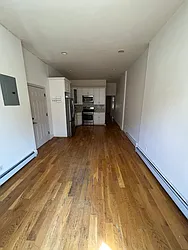 Rented by R New York