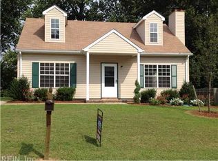 247 Locust St, Suffolk, VA 23434