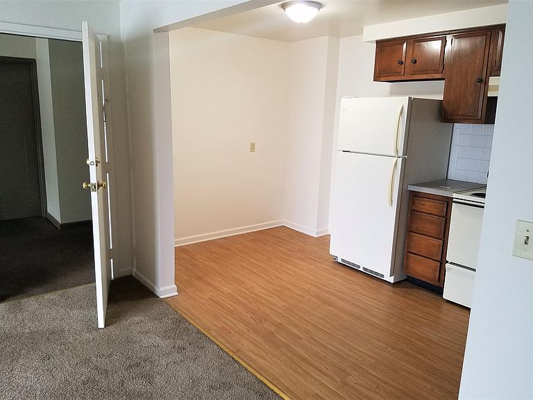 2715 Eggert Rd Tonawanda, NY, 14150 Apartments for Rent Zillow