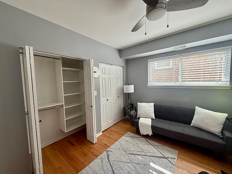 5678 W Higgins Ave #2E — Photo 12