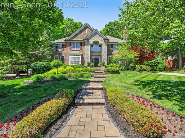 8273 Trafford Ct, Canton, MI 48187