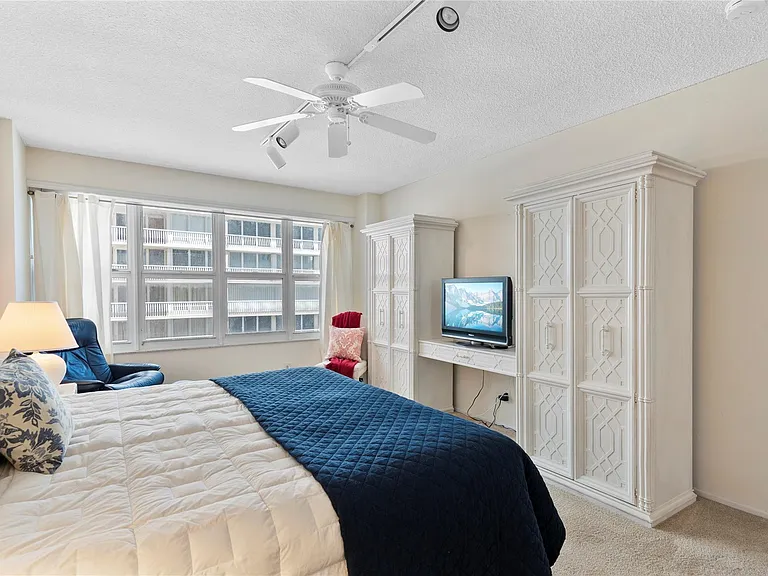 4010 Galt Ocean Dr #802 — Photo 8