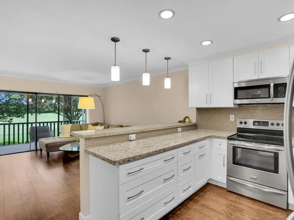 600 Greensward Lane #203, Delray Beach, FL 33445