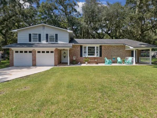 743 Pelican Ln, Fernandina Beach, FL 32034